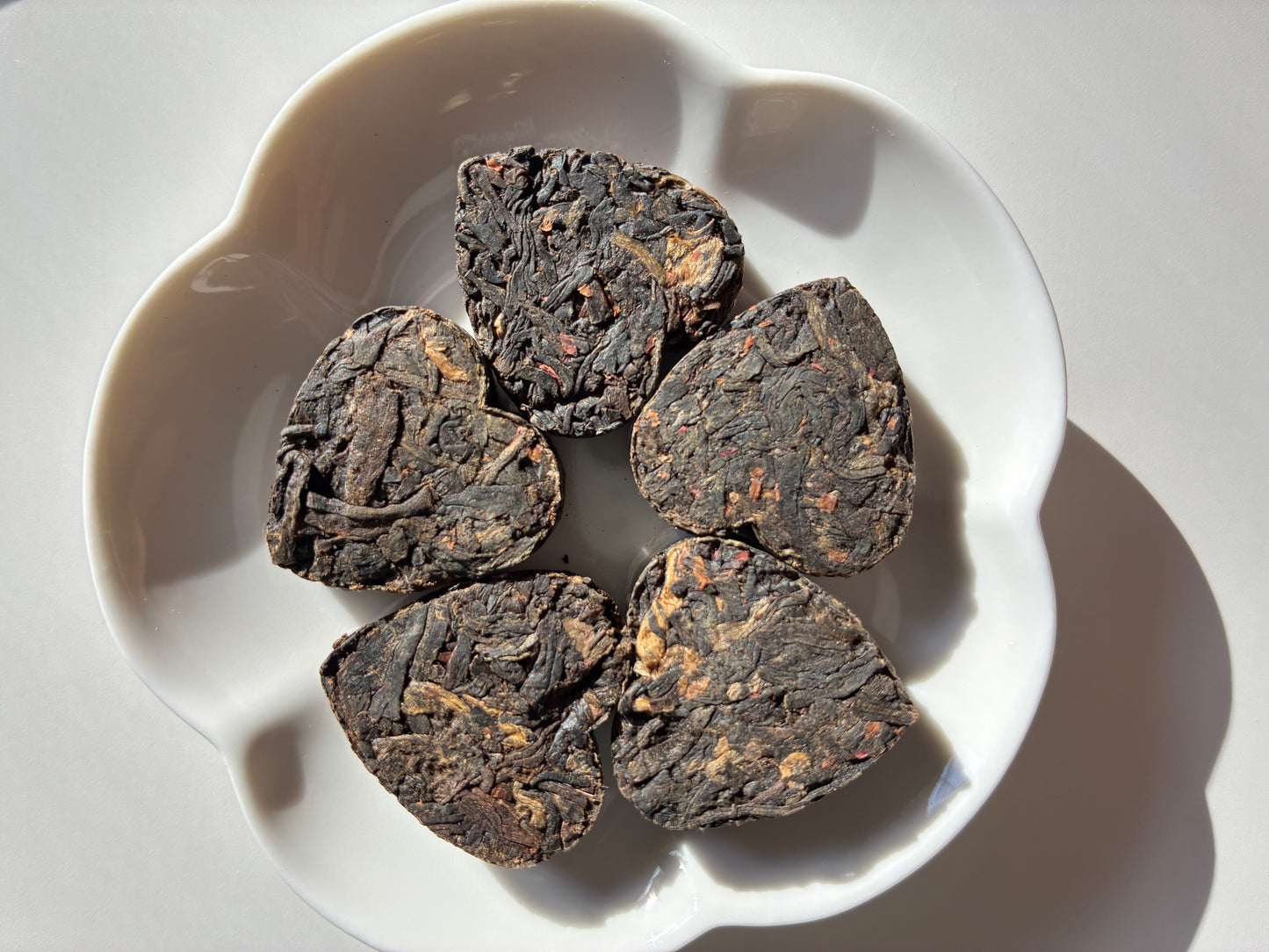 Heicha Rose Hearts / Dark Tea