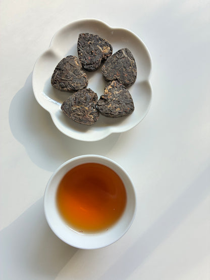 Heicha Rose Hearts / Dark Tea