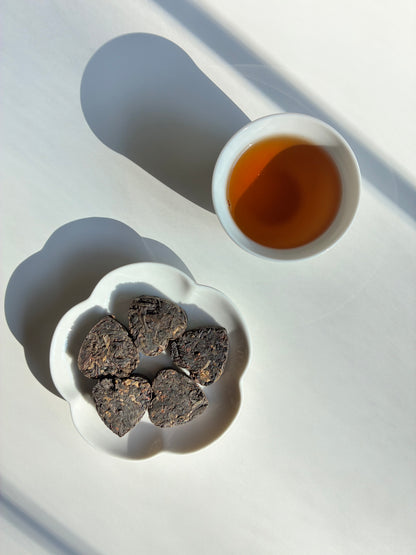 Heicha Rose Hearts / Dark Tea