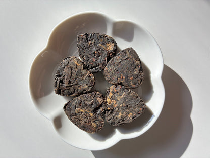 Heicha Rose Hearts / Dark Tea