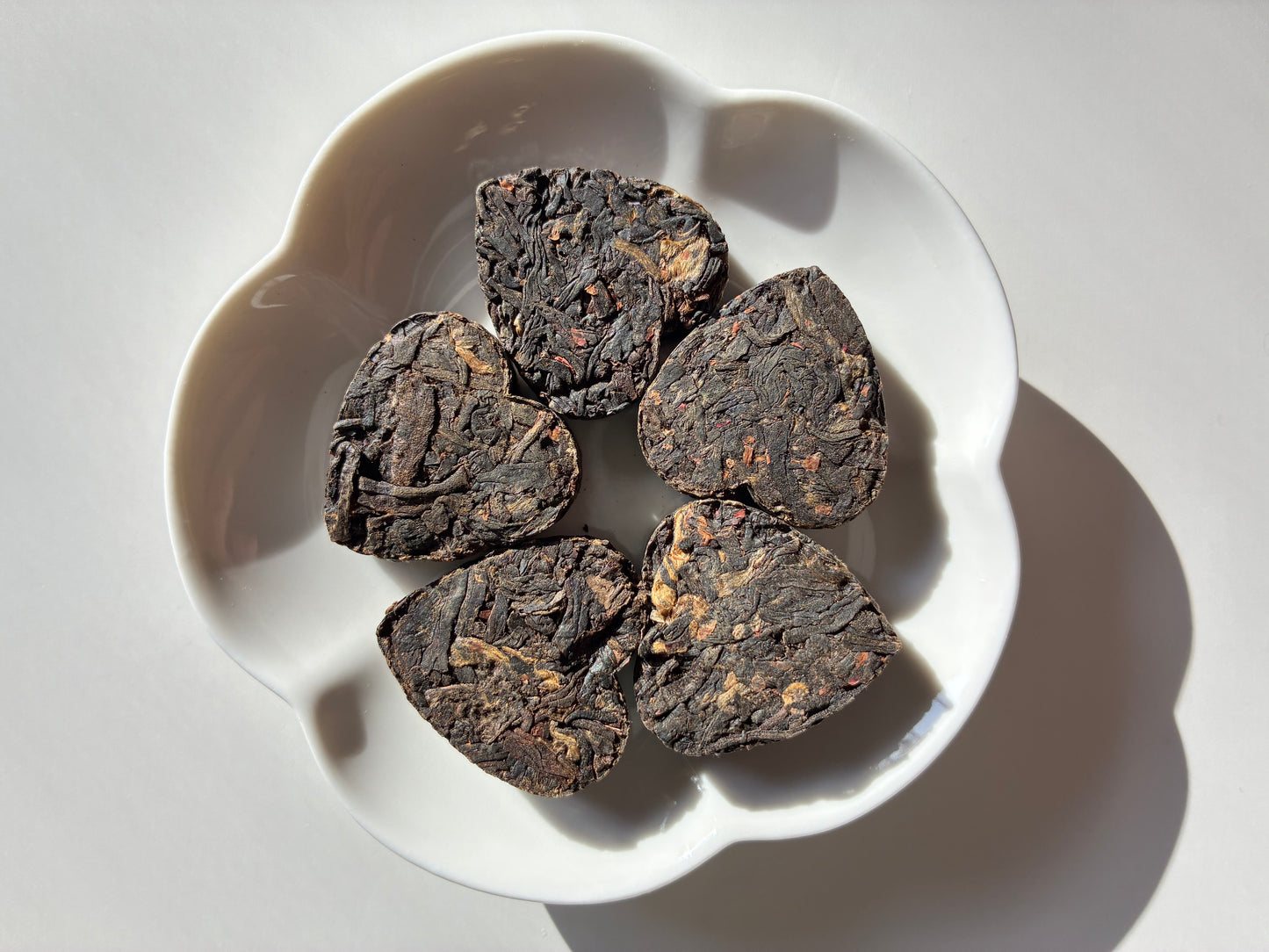 Heicha Rose Hearts / Dark Tea